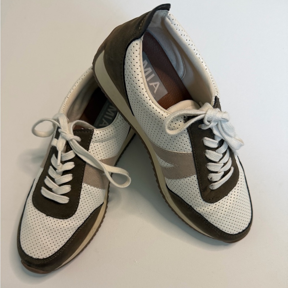 MIA Fashion Retro Runner Sneakers White Brown Taupe Size 6 - Picture 2 of 7